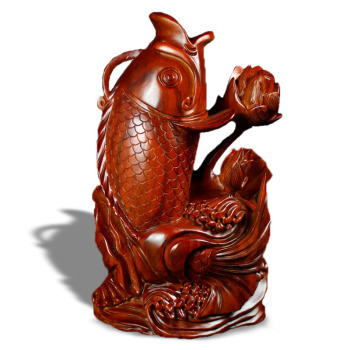 非洲花梨木“连年有余”精美工艺品在京东拍卖平台亮相